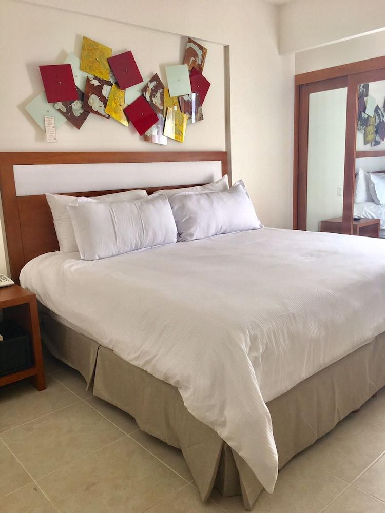 Ambiance Suites Cancún Eksteriør billede